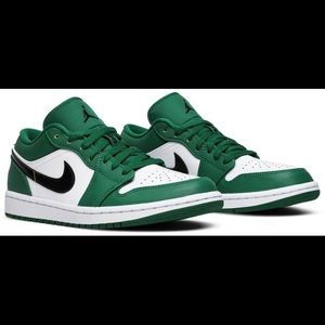 Air Jordan 1 low pine green
